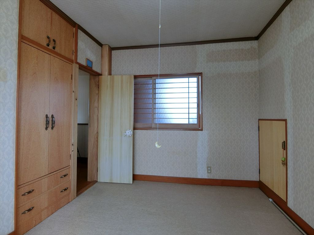 南アルプス市上市之瀬戸建て８DKの洋室