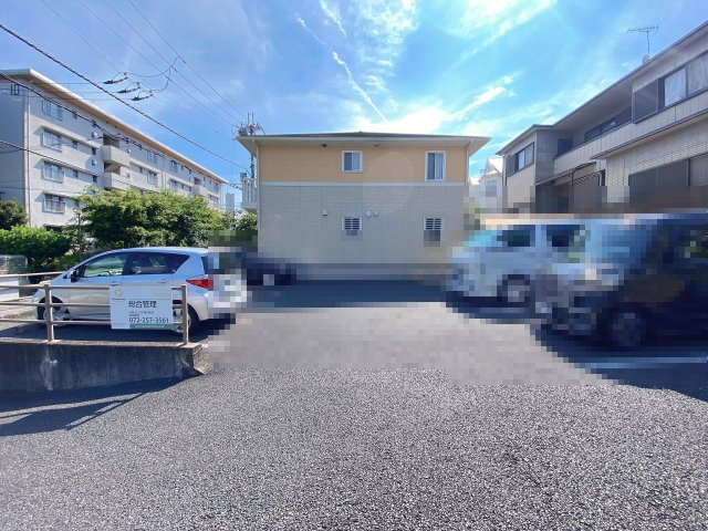 サンパーク木戸の駐車場