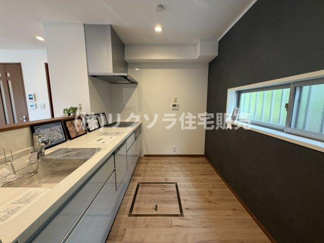 田原台３丁目　中古一戸建てのキッチン|LDK18.7帖
■物件内覧・資金計画相談・住宅ローン相談、リフォーム相談、お問合せ受付中■
※当日・翌日のご内覧、ご相談はお電話でのお問合せがスムーズです！