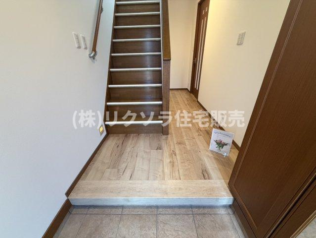 田原台３丁目　中古一戸建ての内装|玄関内部
■物件内覧・資金計画相談・住宅ローン相談、リフォーム相談、お問合せ受付中■
※当日・翌日のご内覧、ご相談はお電話でのお問合せがスムーズです！