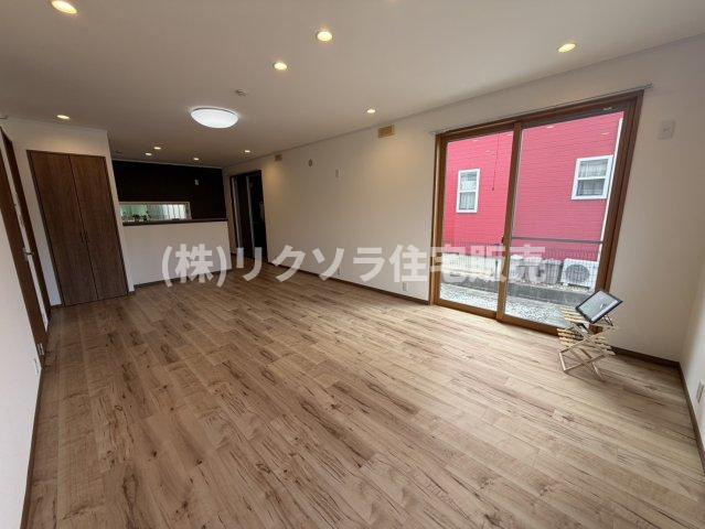 田原台３丁目　中古一戸建ての居間・リビング|LDK18.7帖
■物件内覧・資金計画相談・住宅ローン相談、リフォーム相談、お問合せ受付中■
※当日・翌日のご内覧、ご相談はお電話でのお問合せがスムーズです！