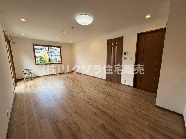 田原台３丁目　中古一戸建てのダイニング|LDK18.7帖
■物件内覧・資金計画相談・住宅ローン相談、リフォーム相談、お問合せ受付中■
※当日・翌日のご内覧、ご相談はお電話でのお問合せがスムーズです！