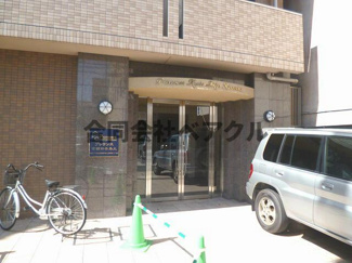 【エントランス】 | 建物の内部です