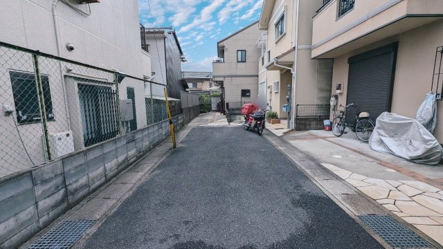 嵯峨北堀町の前面道路含む現地写真