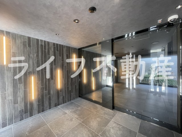 ファーストフィオーレ大阪城イーストのロビー|建物の内部です