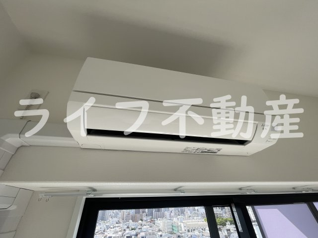 ファーストフィオーレ大阪城イーストの内装|明るい色調の室内です