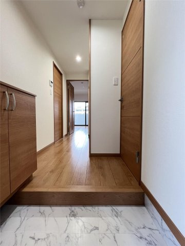 熊本市中央区新町２丁目の賃貸マンションの玄関