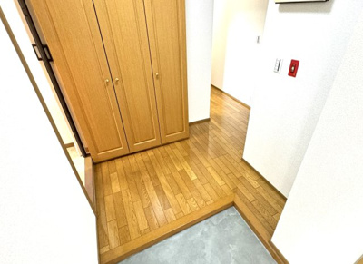 【玄関】 | 菖蒲ハイツ