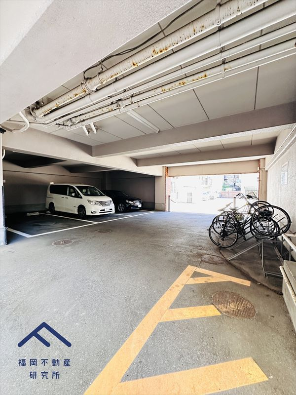 藤和大手門コープの駐車場