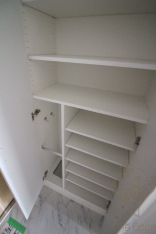 エスリード梅田グレイスの玄関