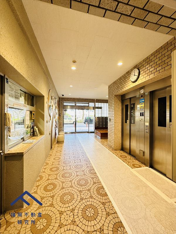 室見第2住宅36号棟のエントランス