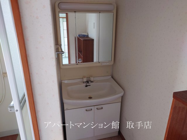 エルシオンヒルズテナントの独立洗面台
