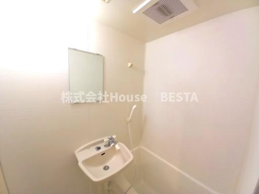 エスリード三宮フラワーロードの浴室