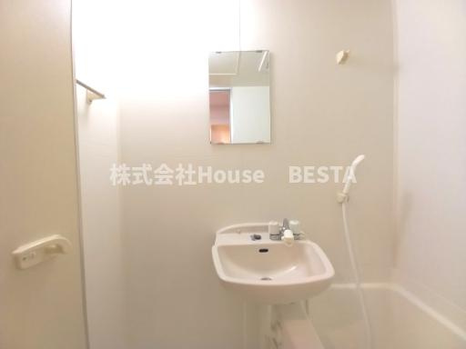 エスリード三宮フラワーロードの独立洗面台