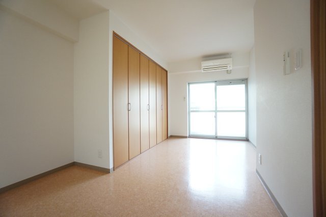 エターナルシティー公園　１号館の内装