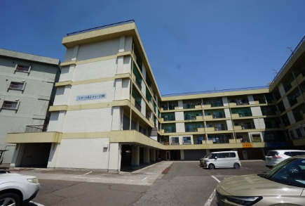 エターナルシティー公園　１号館の外観