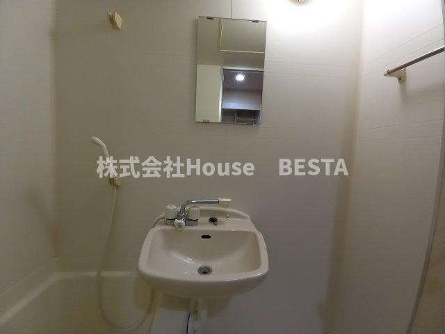 エスリード三宮フラワーロードの独立洗面台