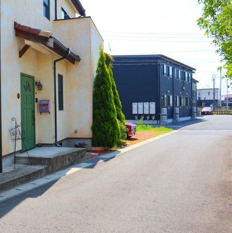 高崎市上並榎町752-3の前面道路含む現地写真