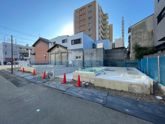 【前面道路含む現地写真】