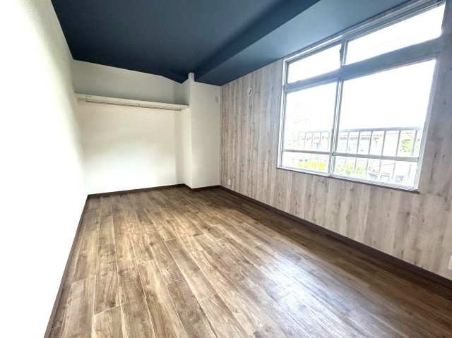 人気の醍醐小学校区◆令和６年５月リフォーム完了の美宅◆広い庭付き◆伏見区醍醐勝口町の洋室|２階洋室