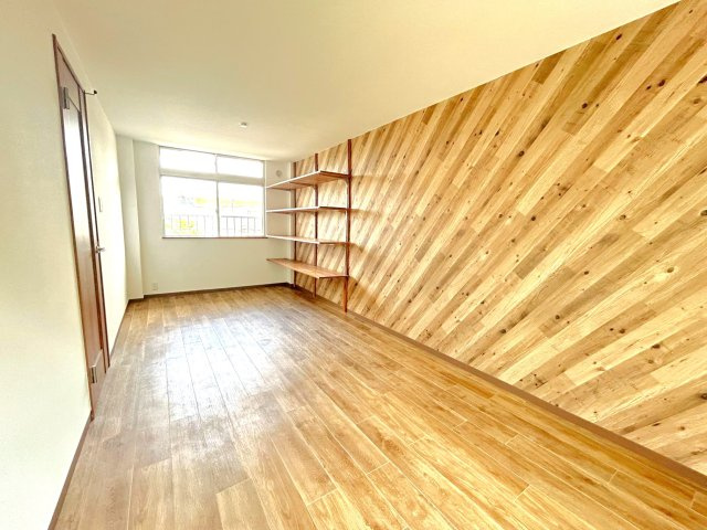 人気の醍醐小学校区◆令和６年５月リフォーム完了の美宅◆広い庭付き◆伏見区醍醐勝口町の洋室|２階洋室