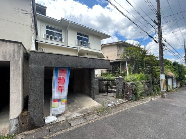 人気の醍醐小学校区◆令和６年５月リフォーム完了の美宅◆広い庭付き◆伏見区醍醐勝口町の外観|外観