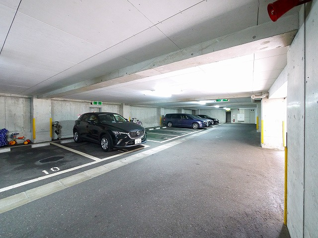 メゾン・ド・ラインの駐車場|駐車スペースもあります