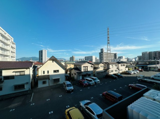 【展望】 | 全面建物とも距離があるので、素敵な景観と暖かい日差しをお部屋に運んでくれます♪