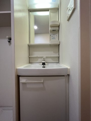 【独立洗面台】 | Quintet NAMBA