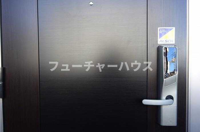 グランディール見川　Ａの玄関