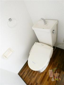 クライン・ブリュッケ　Ｂのトイレ|シャワー付トイレ