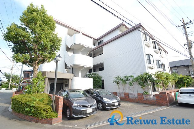 プレセア湘南弐番館の外観