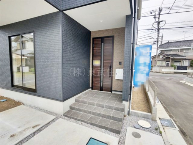 【玄関】 | 川越市今成１期　全５棟　1号棟 | 落ち着いた雰囲気の玄関です