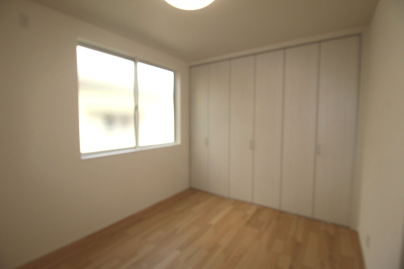 秦南町2丁目　新築戸建の洋室|2Ｆ　北の部屋　7.1帖