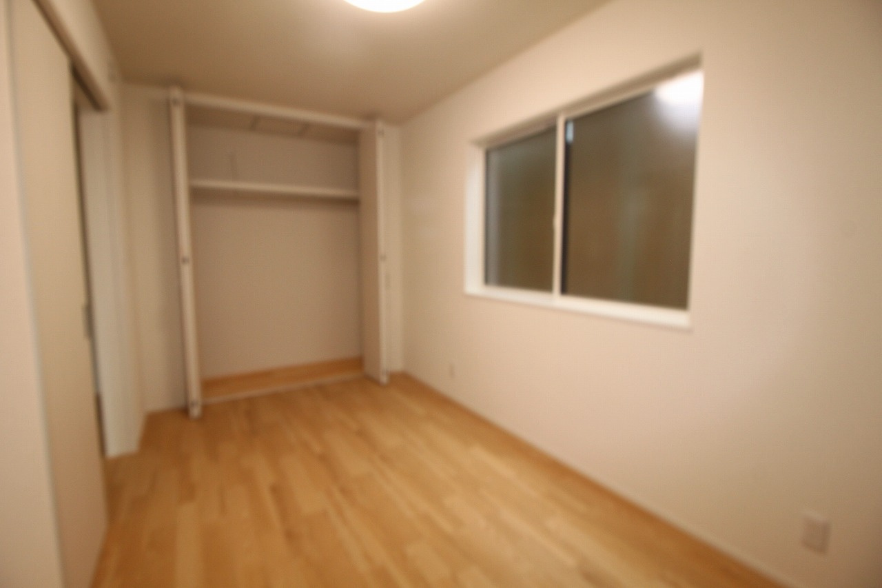 秦南町2丁目　新築戸建の洋室|2Ｆ　東の部屋　5.9帖