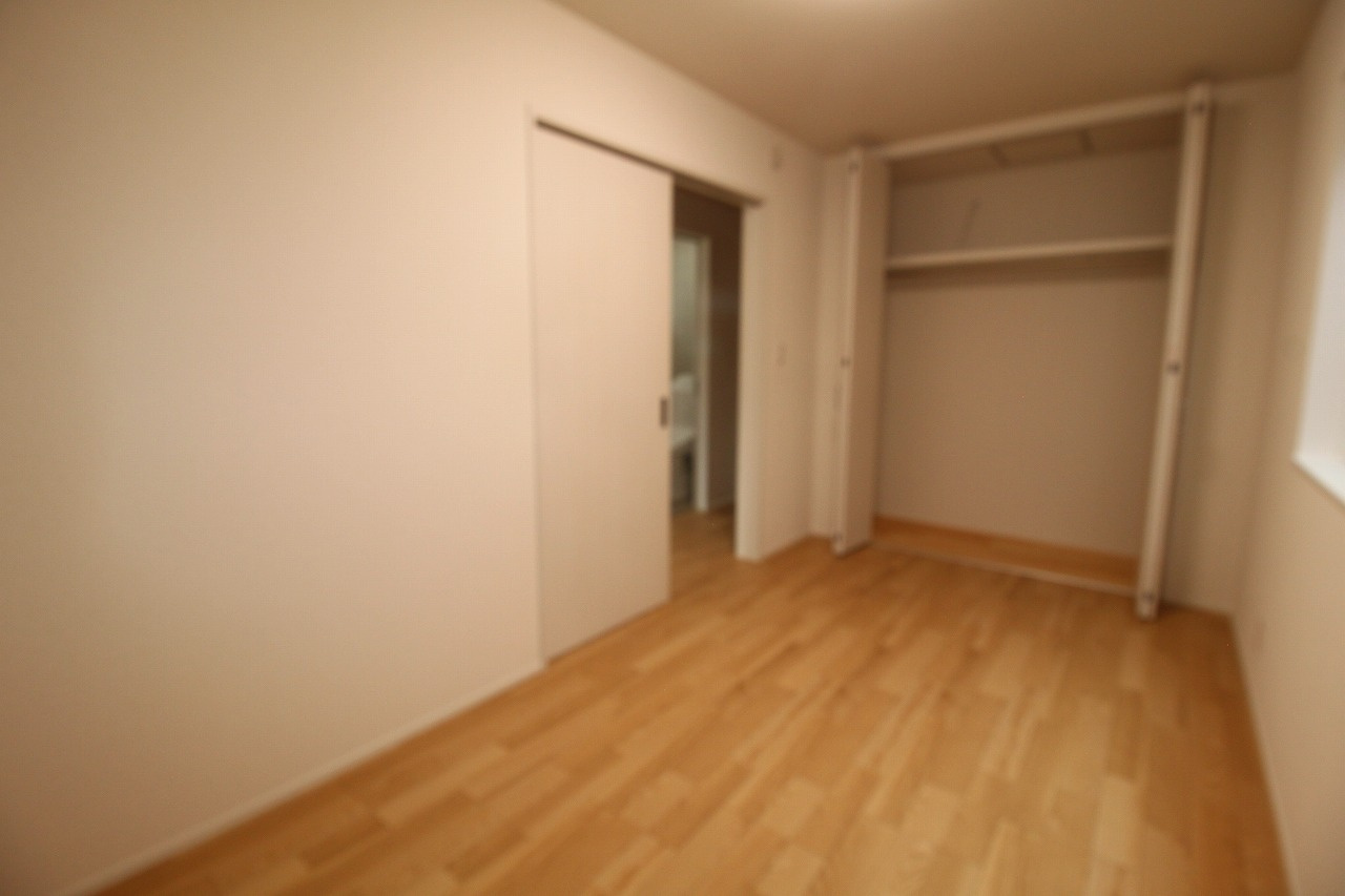 秦南町2丁目　新築戸建の収納|2Ｆ　東の部屋　5.9帖