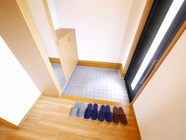竜王テラスハウスの玄関