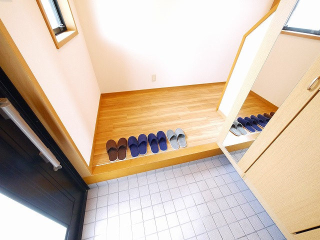 竜王テラスハウスの玄関