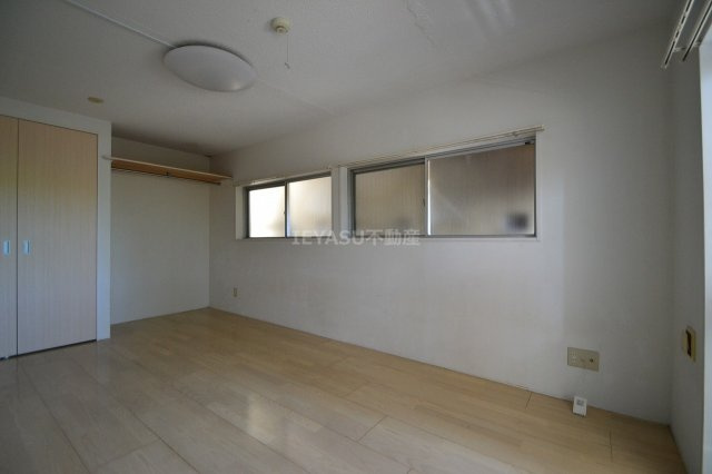 広島市安佐南区長束１丁目の賃貸マンションの居間・リビング