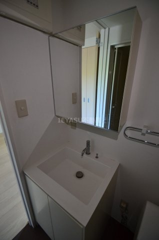 広島市安佐南区長束１丁目の賃貸マンションの洗面所