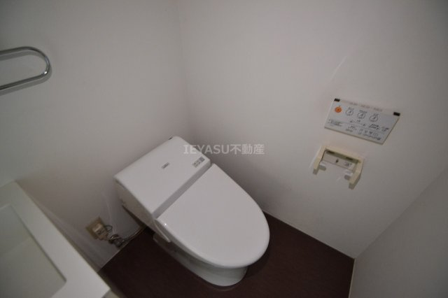 広島市安佐南区長束１丁目の賃貸マンションのトイレ