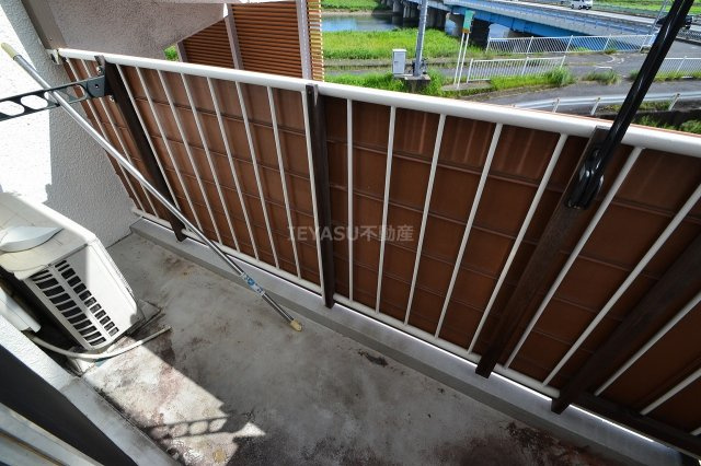広島市安佐南区長束１丁目の賃貸マンションのバルコニー
