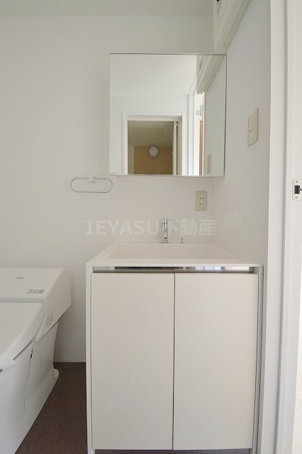 広島市安佐南区長束１丁目の賃貸マンションの洗面所