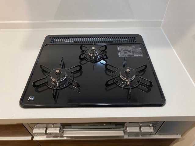三旺マンション第三本山の設備|人気の3口コンロのグリル付きキッチンです♪