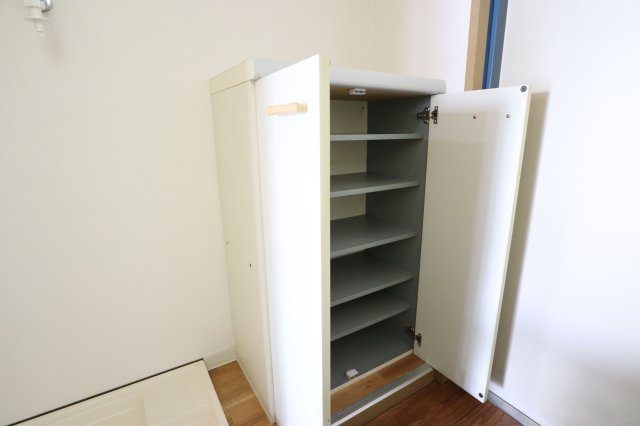 ウイン・ウエストの収納|シューズボックス