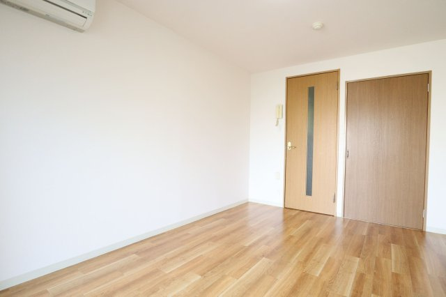 ウイン・ウエストの居間・リビング