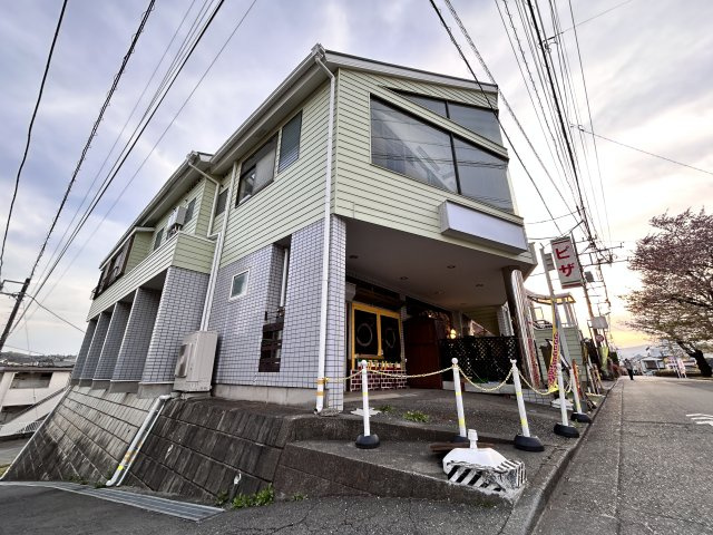 岡部ビルの外観