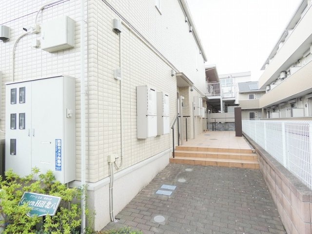 グリーンヒル北八のエントランス
