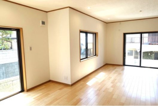 【居間・リビング】 | 明石市朝霧台　中古戸建