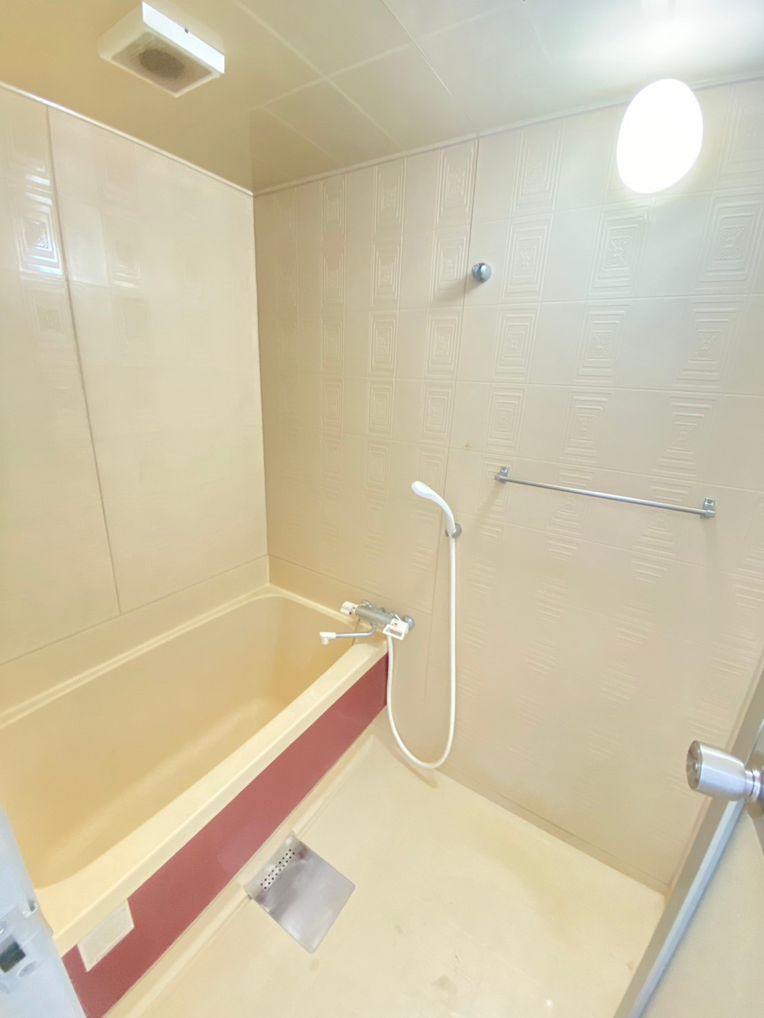 上穂ハイツの浴室